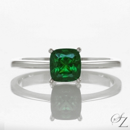 tsavorite-solitaire-ring-lstr263