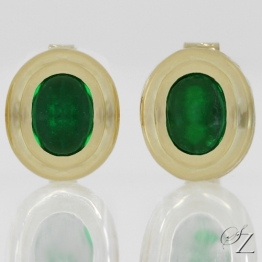 oval-cabochon-tsavorite-earrings-lste055